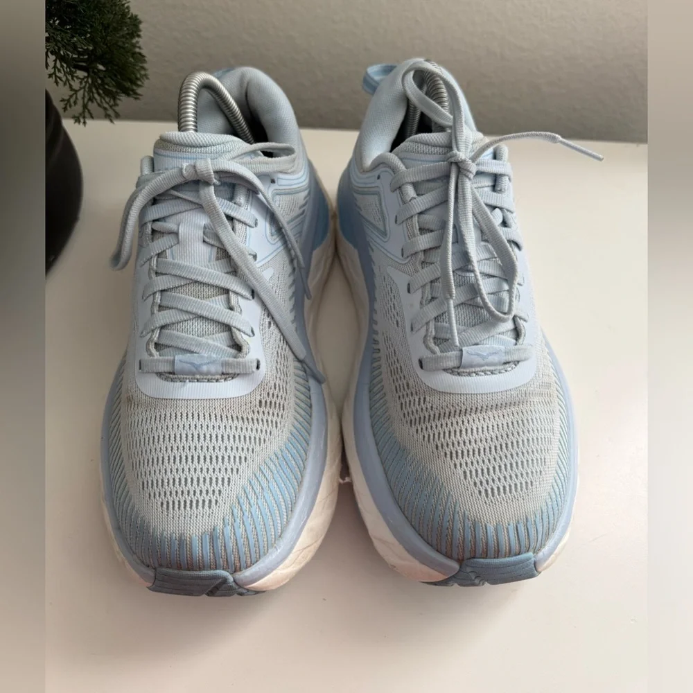 Hoka bondi 7 Women's Pale Blue Cushioned Running Shoes
Size 8.5 - Picture 2 of 10